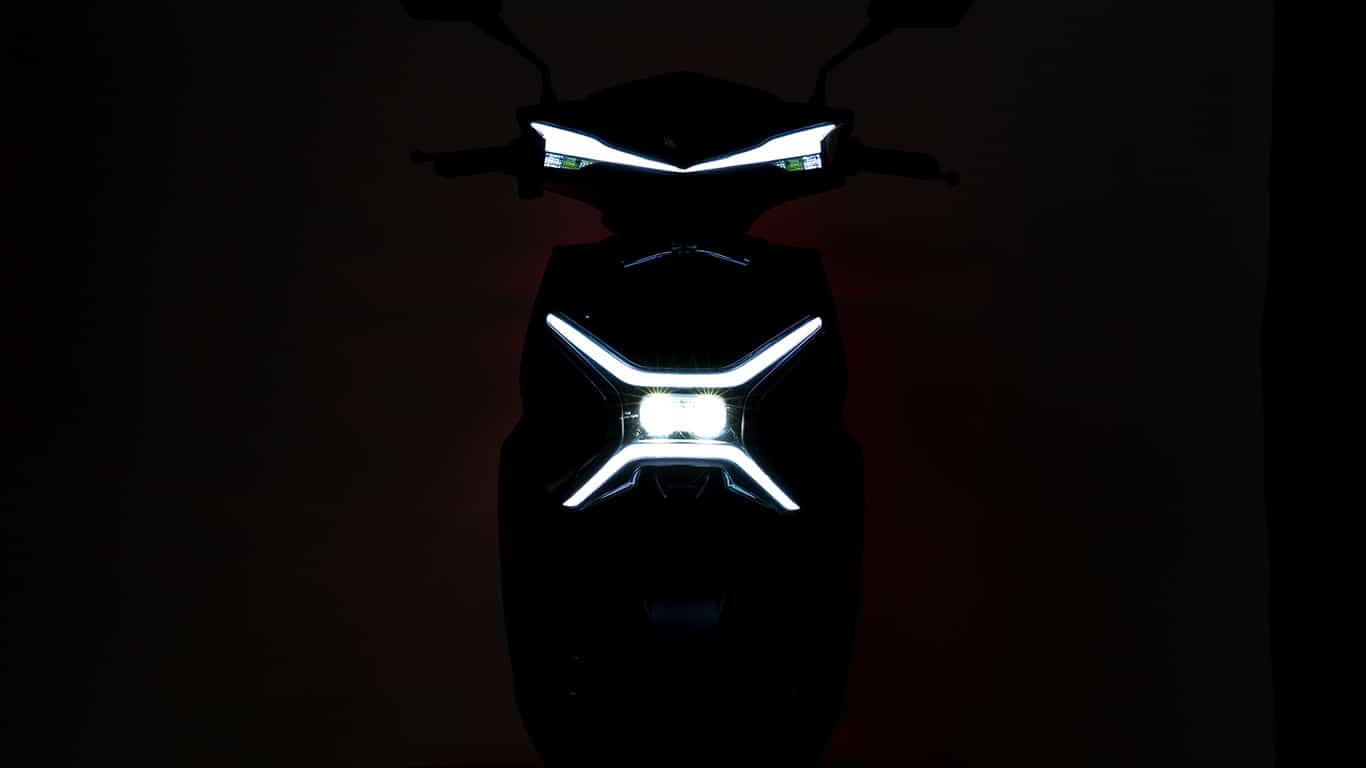 EU moped med LED belysning. 100% elektrisk. Snygg design.